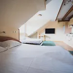 多农山酒店 3* 格兰德冯泰尼