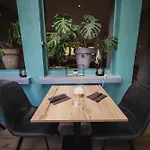 多农山酒店