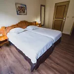 多农山酒店